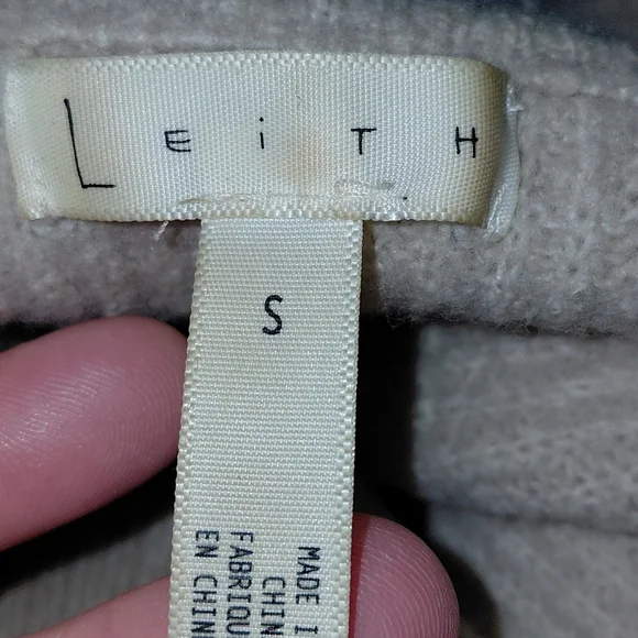 Leith Cream Knit Sweater Small | Old Money Poetcore Winter White - Picture 13 of 14